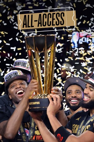 The Knicks' Cup Championship Celebration π